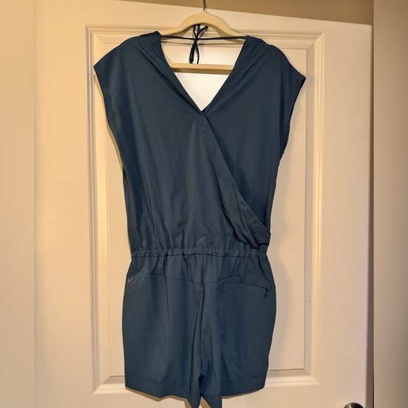 Indyeva Esi Short Romper Athletic Indygena Blue Size Small Pickleball Tennis EUC - Picture 4 of 7